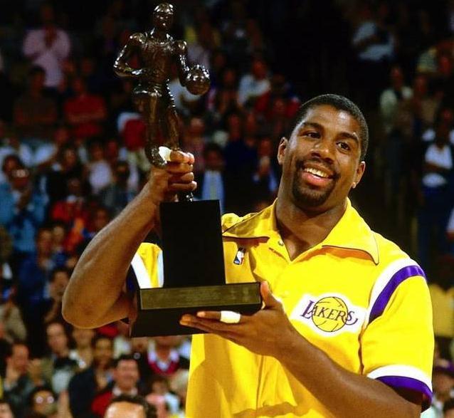 在她光芒四 在她光芒四