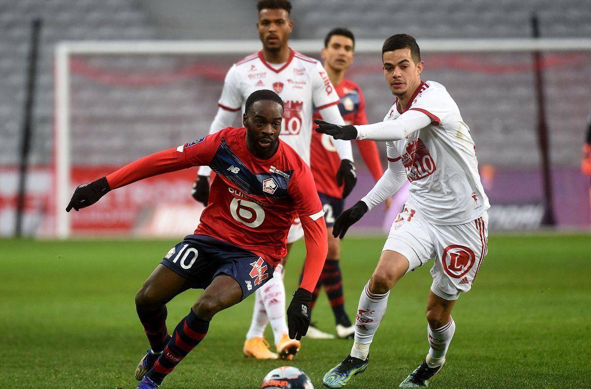 伤病与人员 伤病与人员